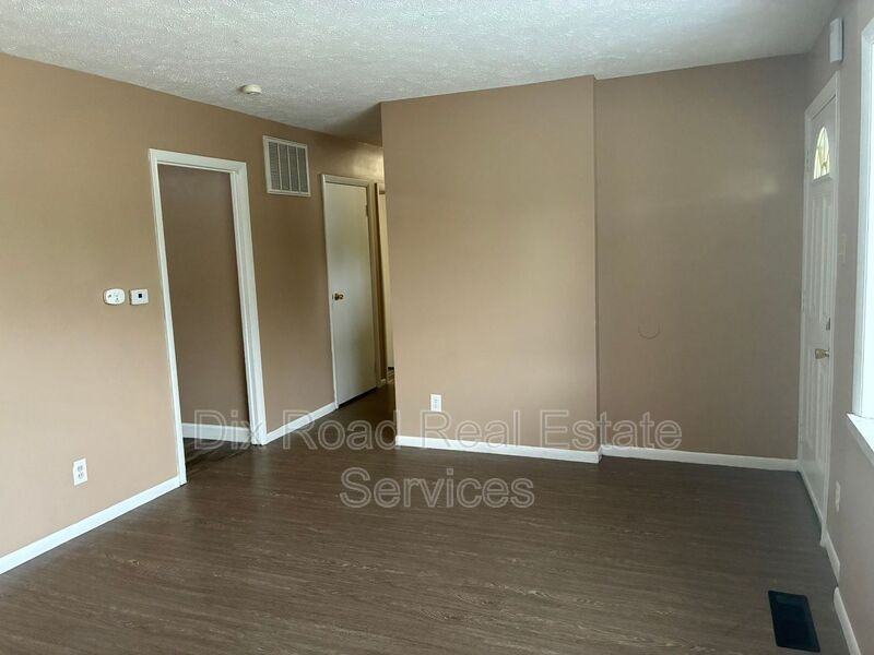 5030 Quincy Way - Photo 5 of 19