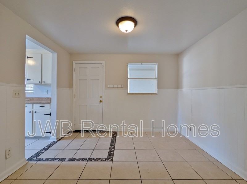 5913 Tampico Rd - Photo 4 of 13