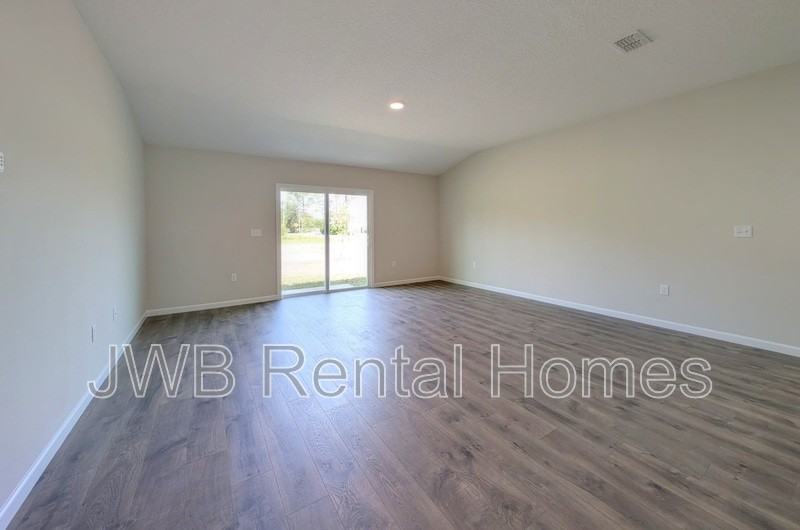 14228 Gossett St - Photo 4 of 18