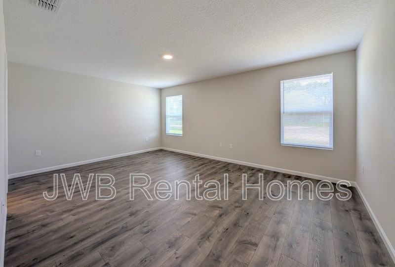 14228 Gossett St - Photo 6 of 18