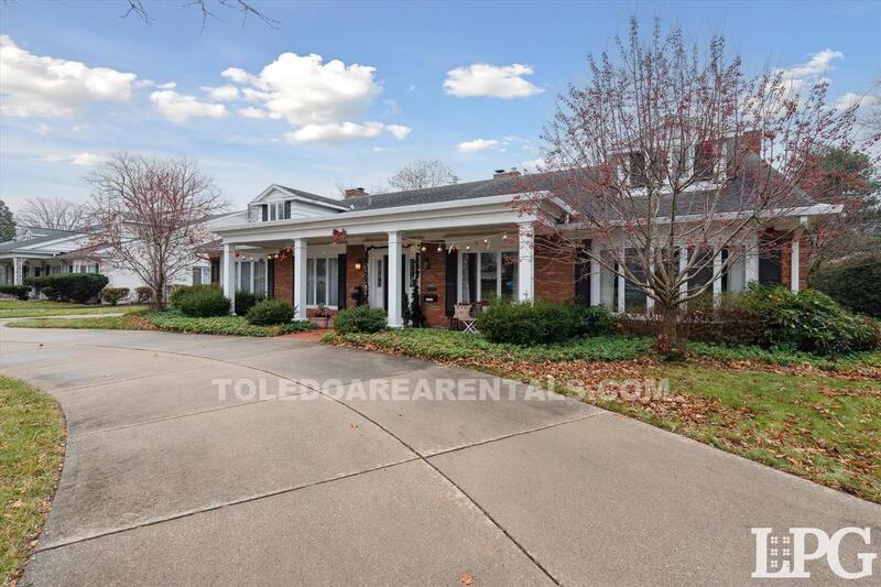3835 Hillandale Rd - Photo 4 of 43