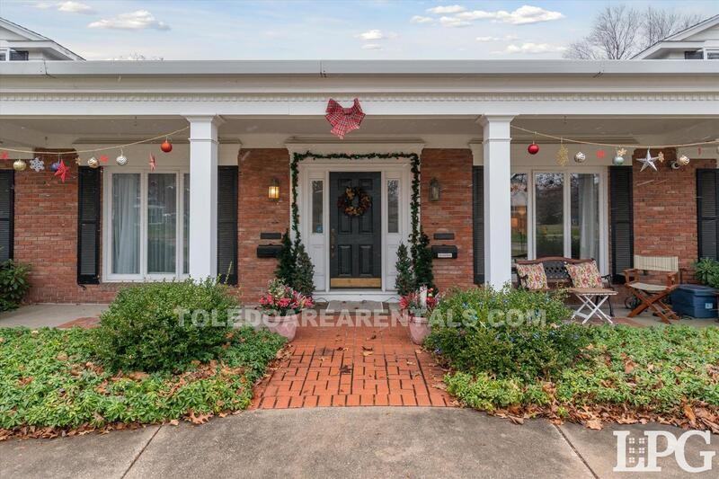 3835 Hillandale Rd - Photo 5 of 43
