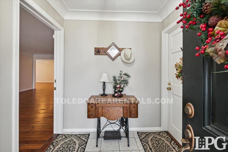 3835 Hillandale Rd - Photo 6 of 43