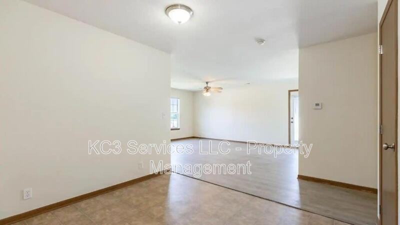 307 Dauphine St - Photo 4 of 16