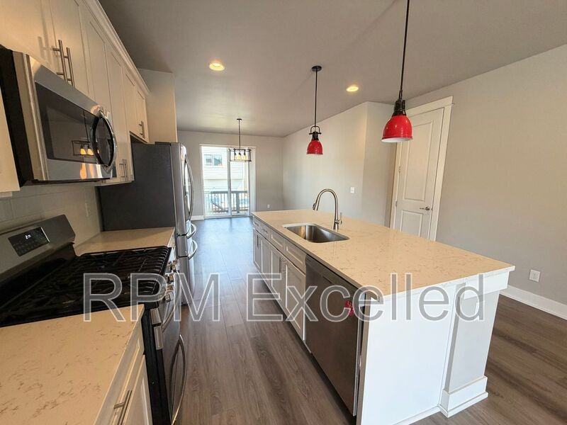 13133 188th Ave E - Photo 6 of 26
