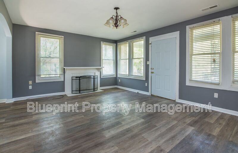 208 52nd Pl N - Photo 3 of 13