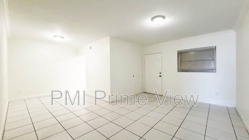 1245 W 24th St #208 - Photo 5 of 24