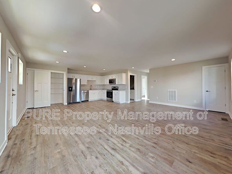 3407 Meadow Ct - Photo 4 of 21