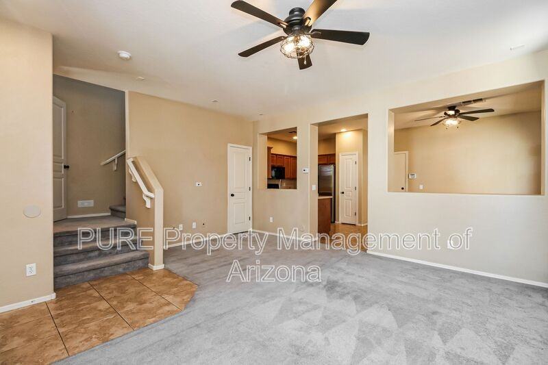 72 E Catclaw St - Photo 5 of 33