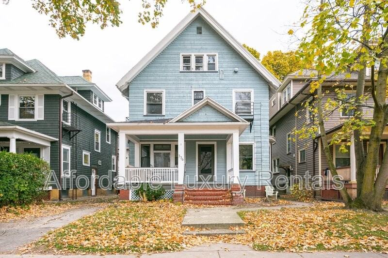 336 S Goodman St #1 - Photo 2 of 6
