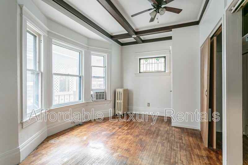 336 S Goodman St #1 - Photo 3 of 6
