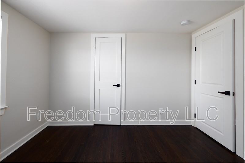 28 Aircraft Rd #H - Photo 2 of 21