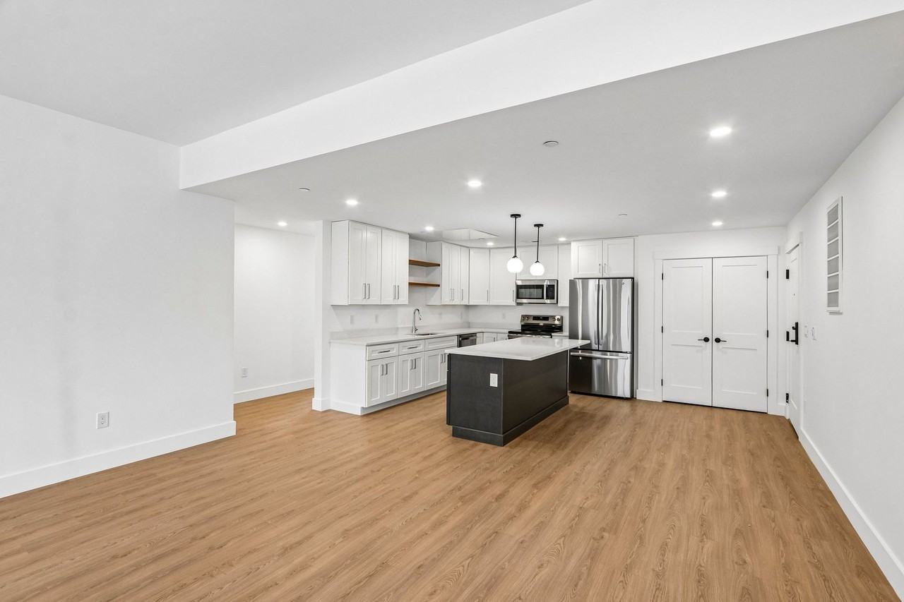 1060 Main Street - Photo 5 of 50