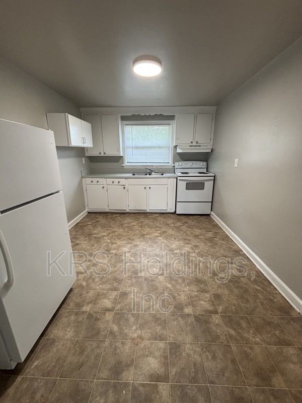 5443 Remuda Dr - Photo 2 of 7