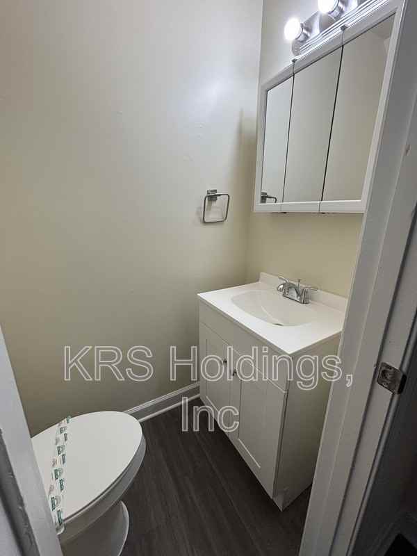 5238 Goolsby Ct - Photo 2 of 9