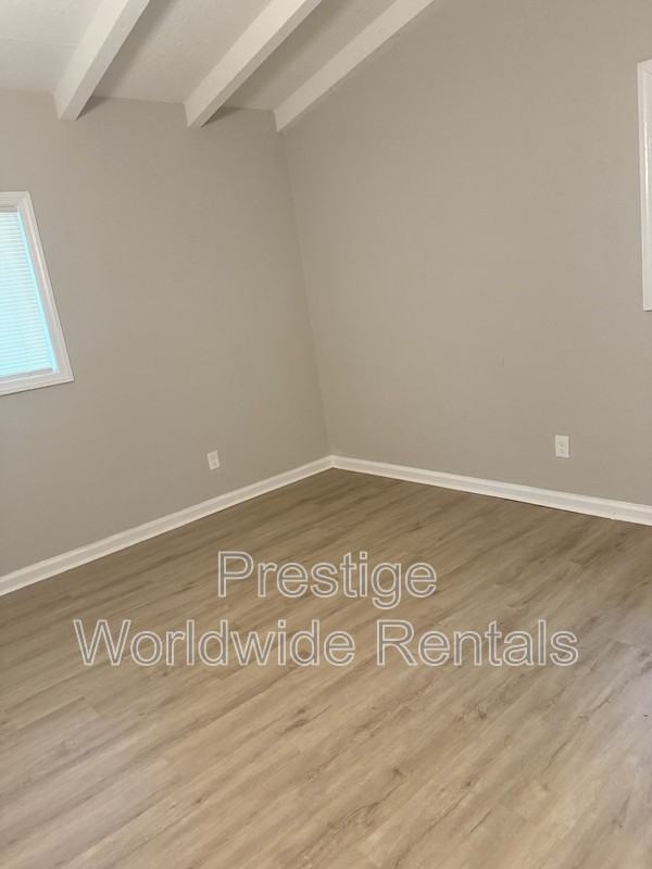 4549 Sims St - Photo 3 of 9