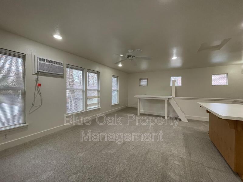 568 E 4th St #B - Photo 3 of 6