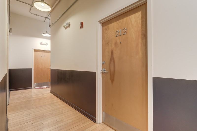 1011 W Marshall St #212 - Photo 2 of 22