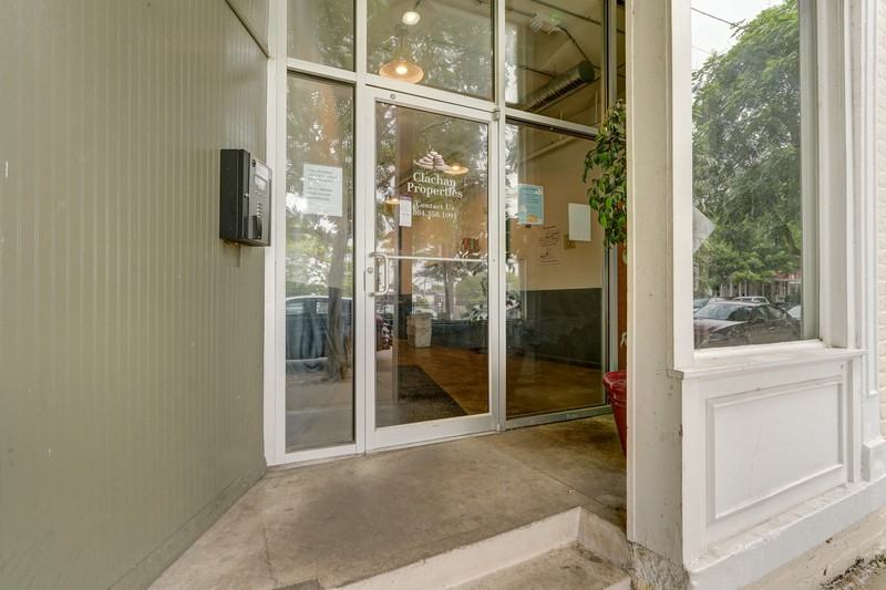 1011 W Marshall St #212 - Photo 7 of 22
