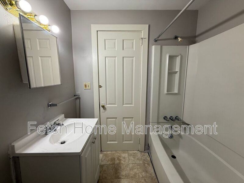 234 N Lime St #1 - Photo 6 of 10