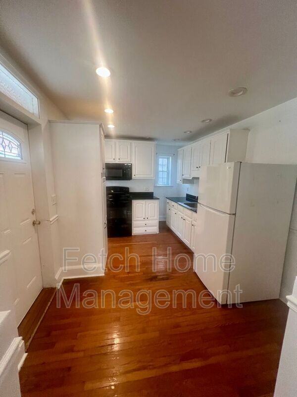 474 Atlantic Ave - Photo 4 of 50