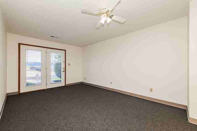 339 Lewis B Moore Dr - Photo 5 of 20