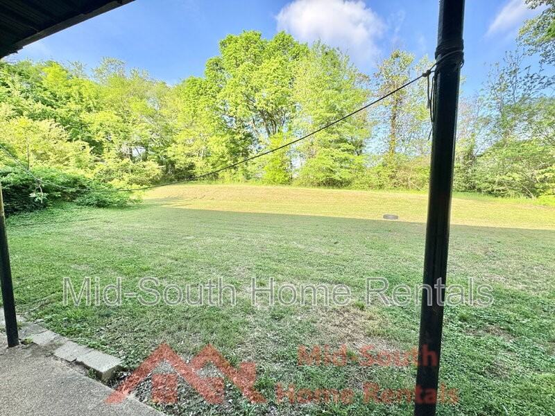 487 Williams Ave #03 - Photo 2 of 8