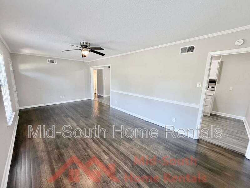 1587 Haywood Ave - Photo 4 of 28
