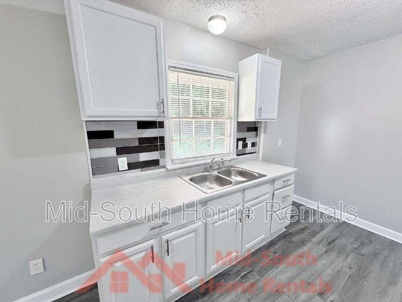 1587 Haywood Ave - Photo 7 of 28