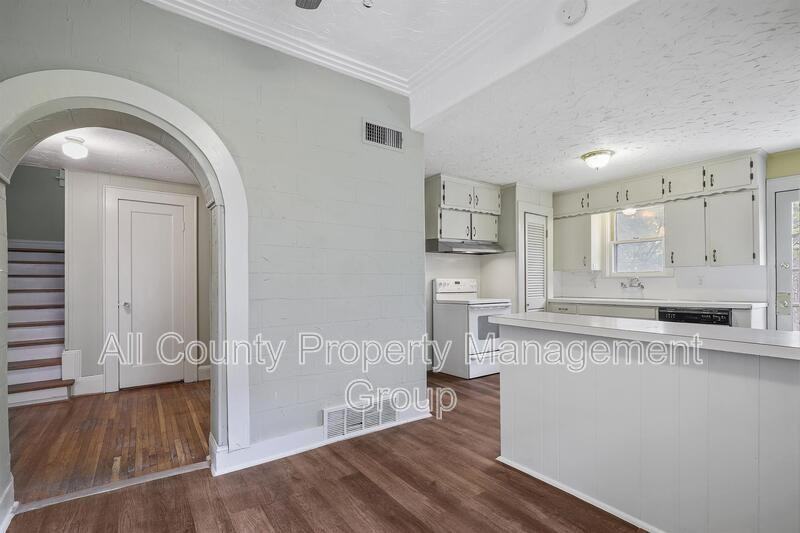 2625 S University Dr - Photo 5 of 15