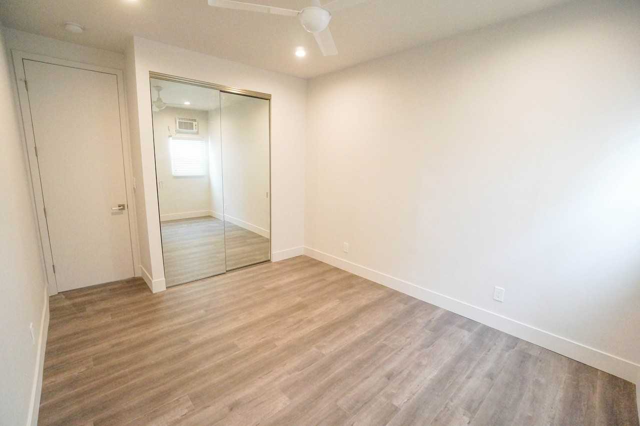 3527 Venice Boulevard - Photo 7 of 15