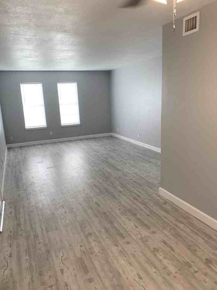 Symphony Apartments - Photo 6 of 10