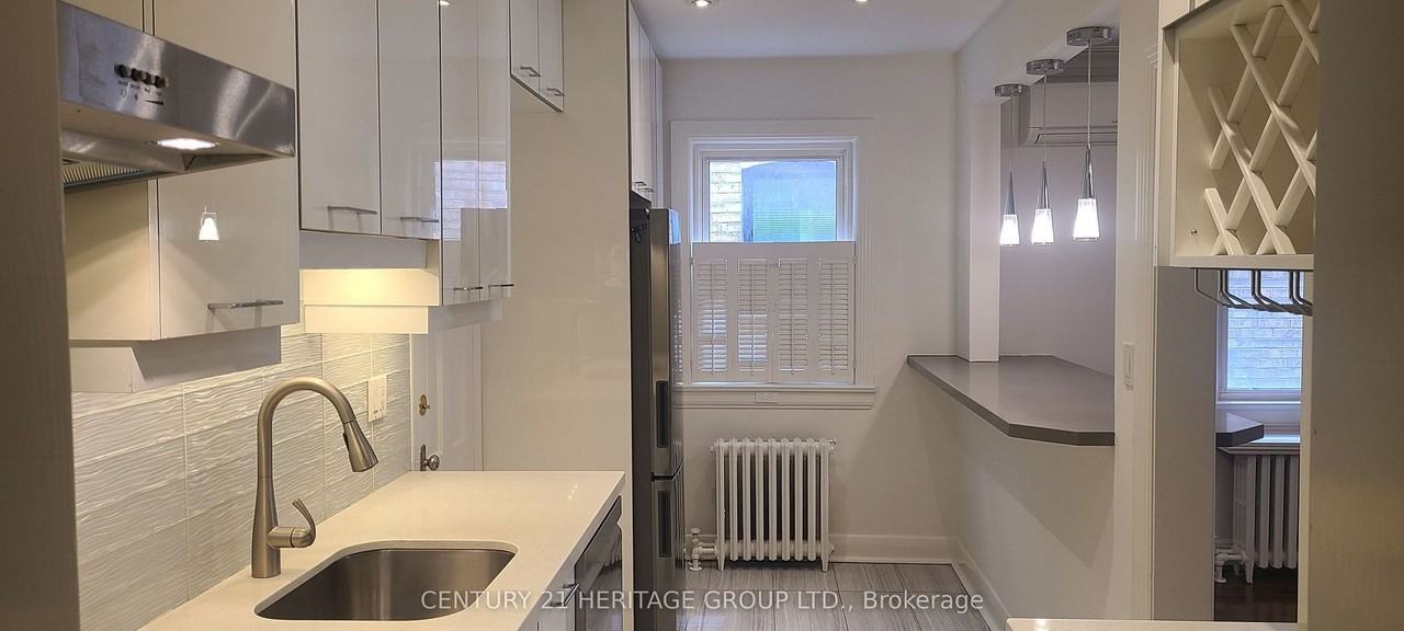 978 Avenue Road #Main - Photo 5 of 19