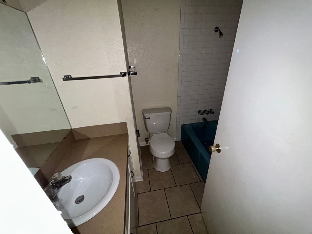 1311 Leader Dr - Photo 3 of 5