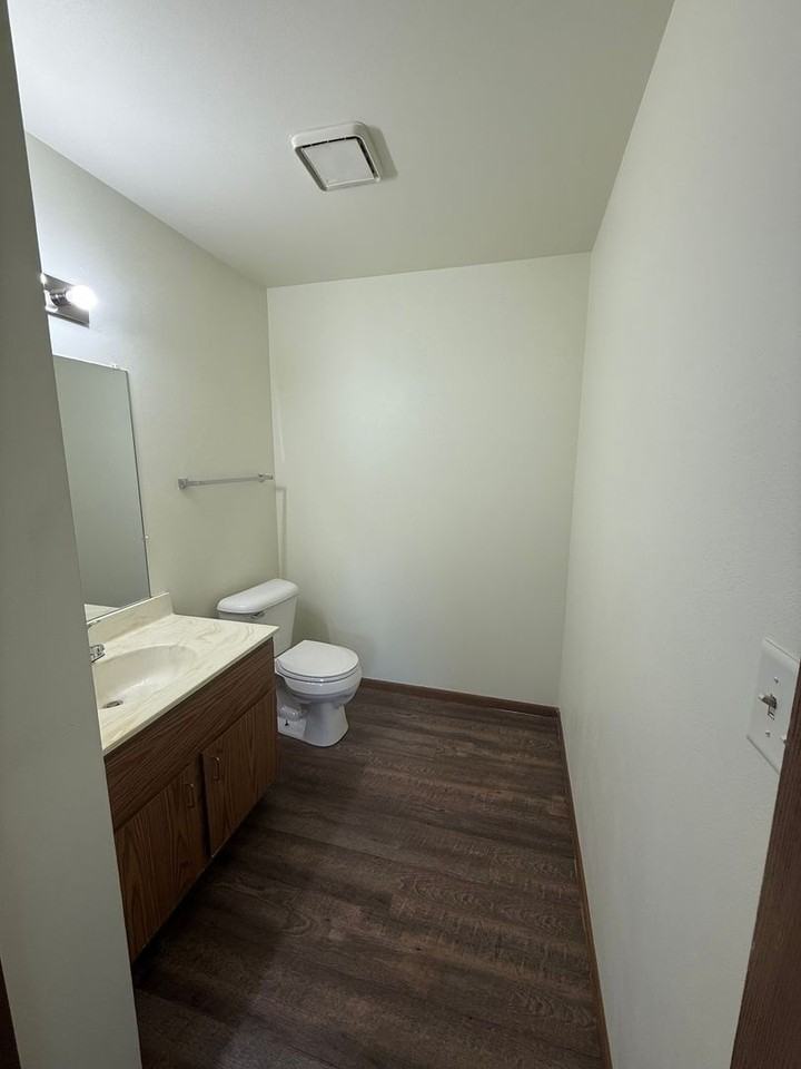 Westgrand Apartments - Photo 4 of 19