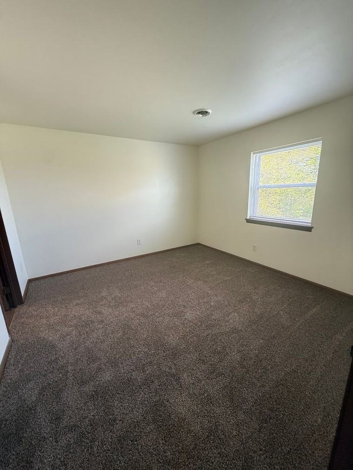 Westgrand Apartments - Photo 6 of 19