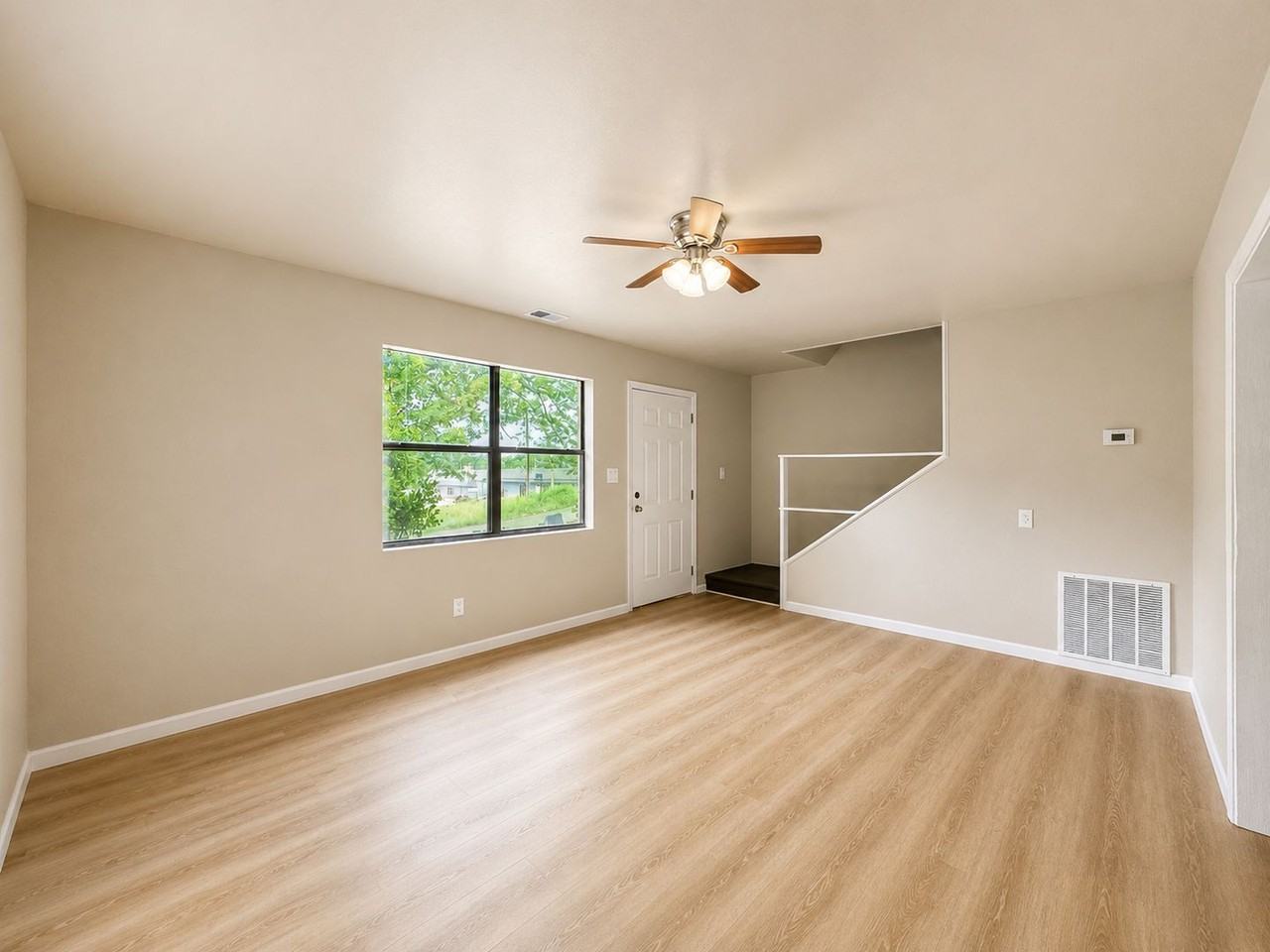 2315 Byers St - Photo 3 of 22