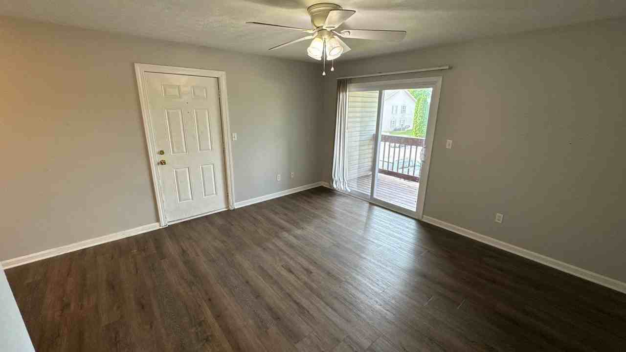 4105-4 Blue Lick Court - Photo 2 of 17