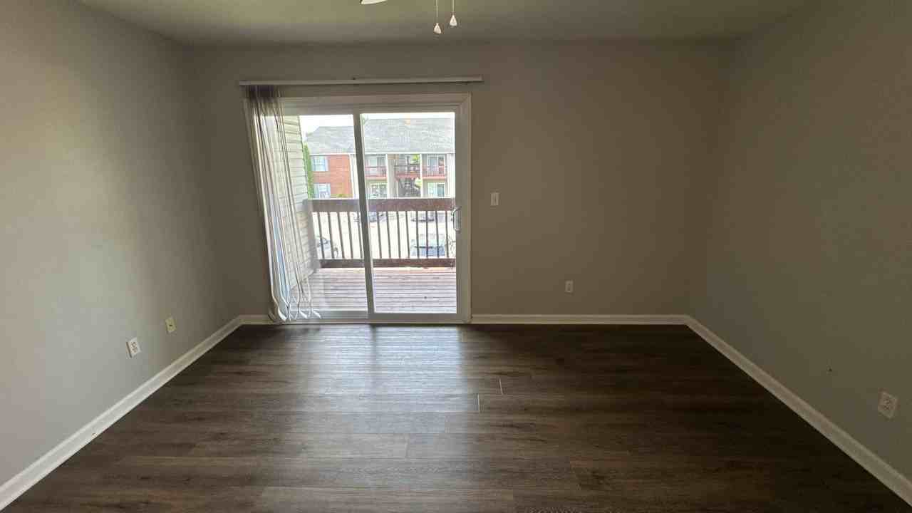 4105-4 Blue Lick Court - Photo 3 of 17