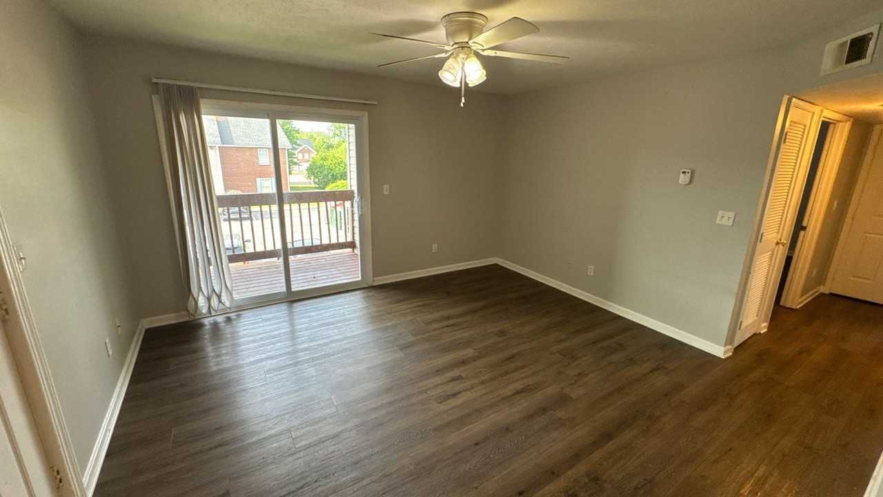 4105-4 Blue Lick Court - Photo 7 of 17