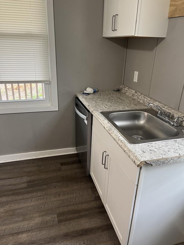 551 New Alexandria Road - Photo 2 of 7