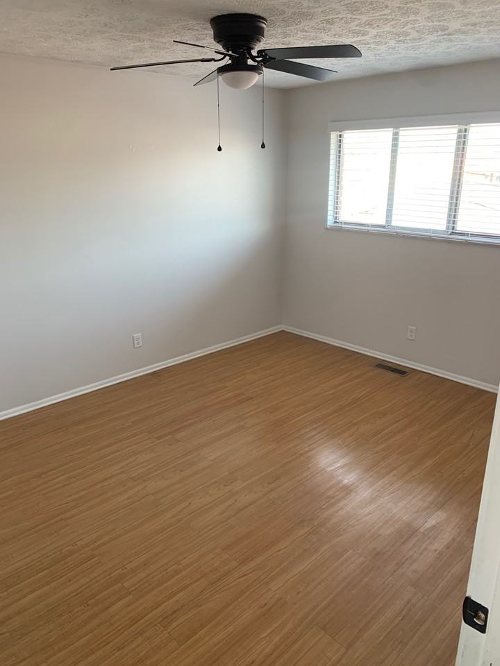 6450 FARMDALE RD - Photo 6 of 25