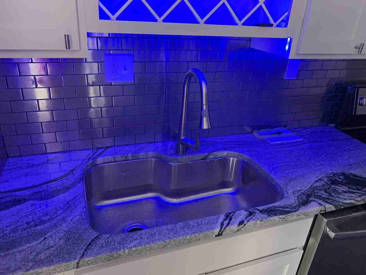 838 Oak St. - Photo 5 of 31