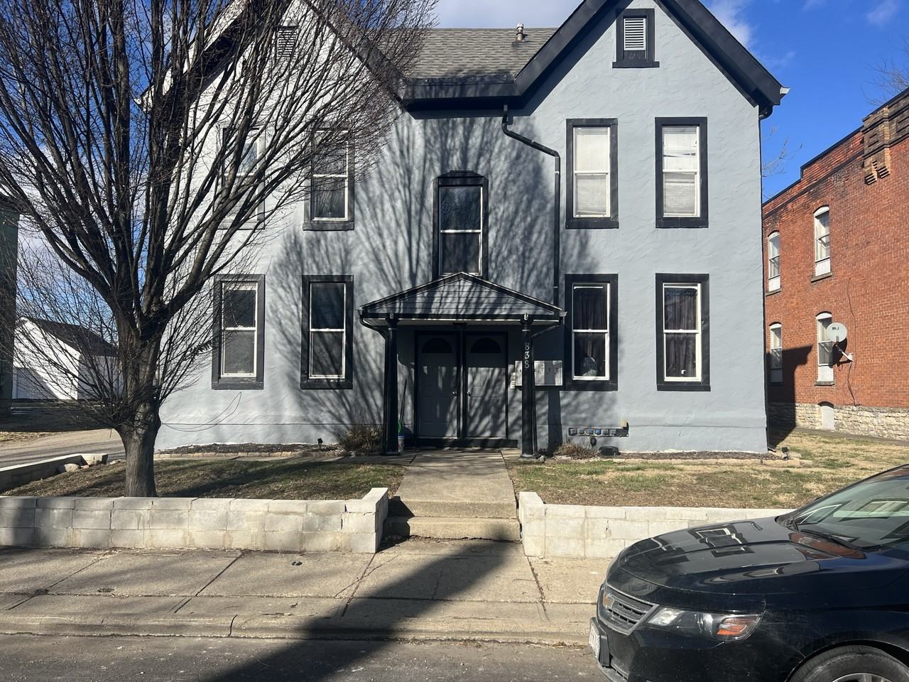 838 Oak St. - Photo 2 of 31