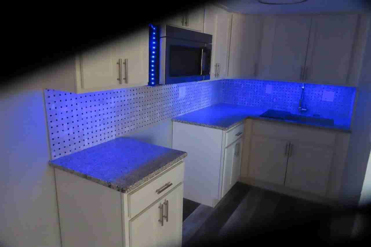 740 Franklin Avenue - Photo 7 of 27