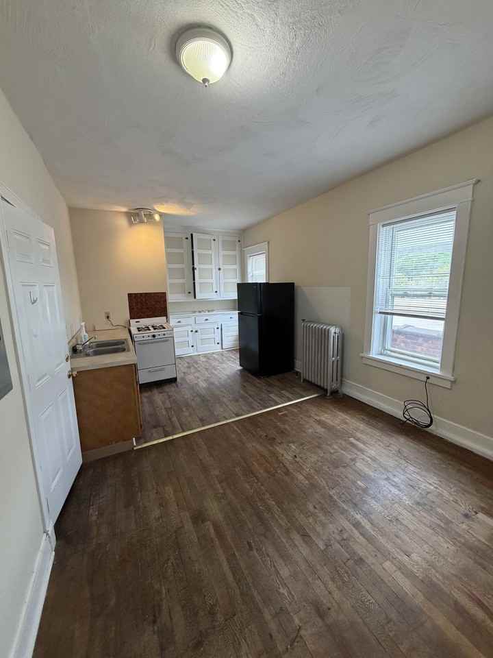 9-11 South Washington Street - Photo 5 of 6