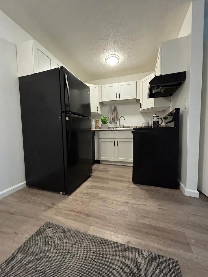 4471 High Street - Photo 2 of 6