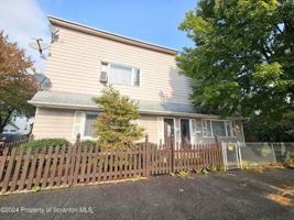 featured image of 624 Court St