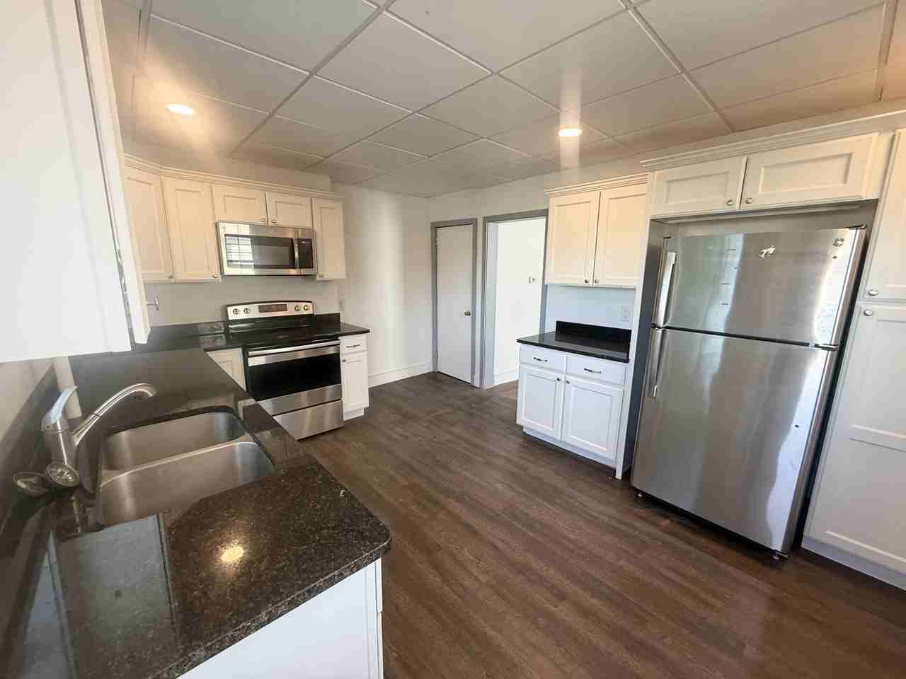 514 4th Street - Photo 4 of 8