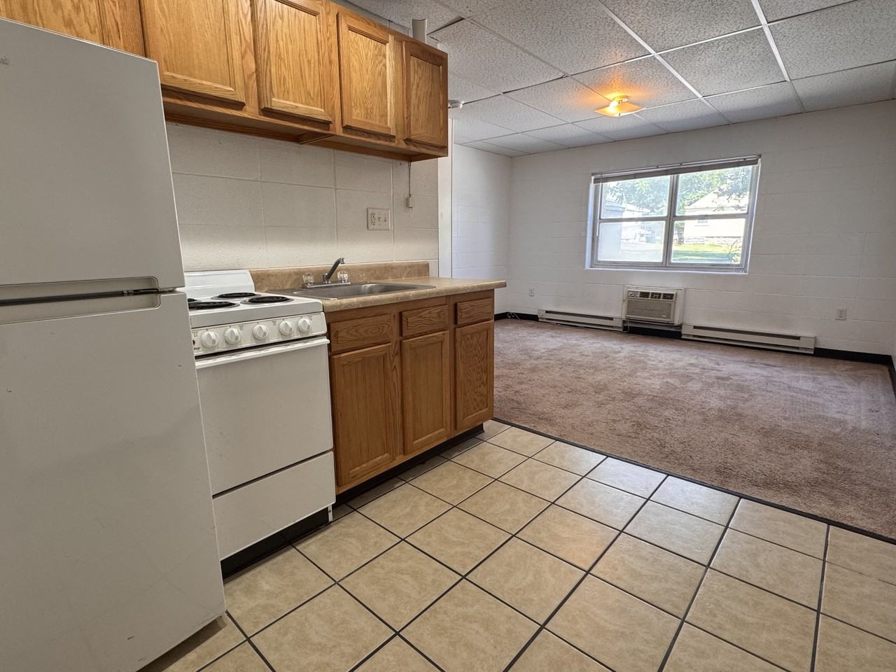 Lincoln North - Photo 2 of 50